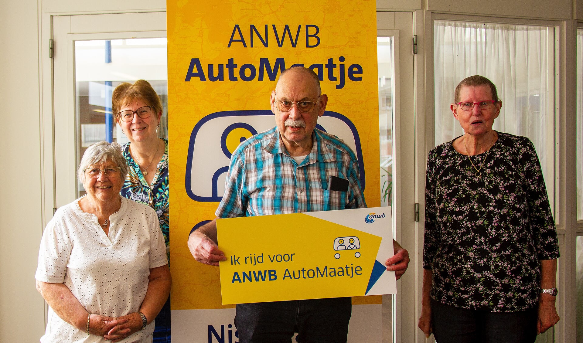 Deelnemers en vrijwilligers AutoMaatje Nissewaard. 