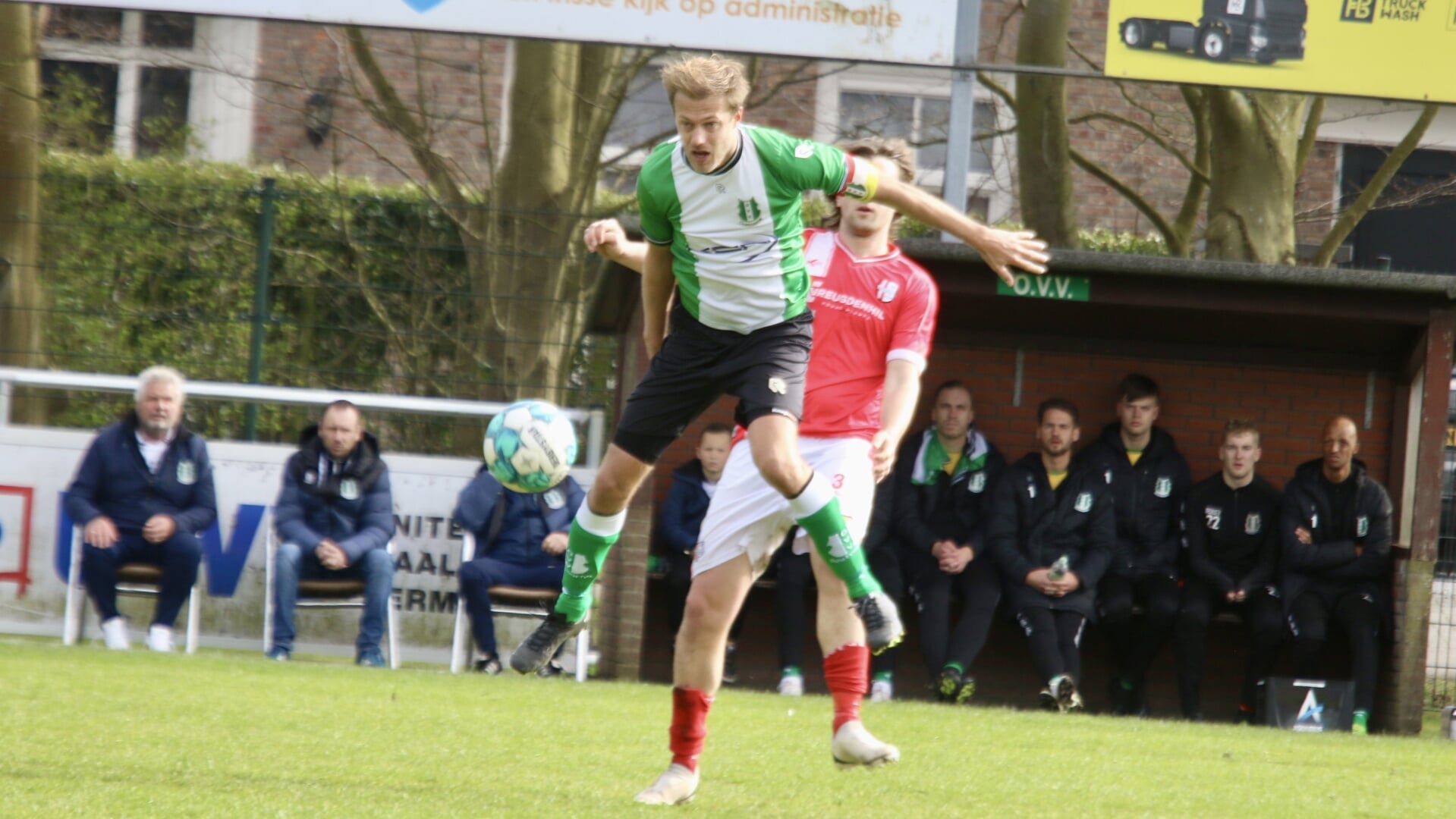 Pascal van Hulst scoorde een onvervalste hattrick voor OVV in de derby bij Rozenburg. (Archieffoto: Wil van Balen).