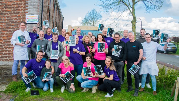 De creatievelingen van TOF Magazine lanceerden de elfde editie met Bakkers Van Harberden en het team van Solaes bij Solaes in Ouddorp.  Foto: Sam Fish