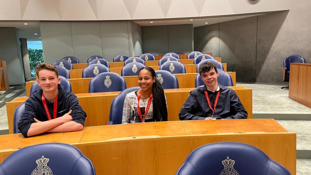 Maatschappelijke Stage Maerlant 3VMBO-leerlingen In De Tweede Kamer ...