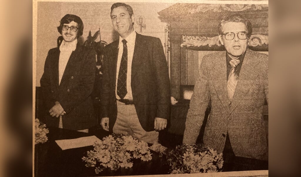 September 1978. Drie wethouders van de Partij van den Arbeid. Jaap Sala (links), Henk Tamboer en Jaap Hollaar vormen van 1978 tot en met 1982 het minderheidscollege van de gemeente Hellevoetsluis. Archief GH.