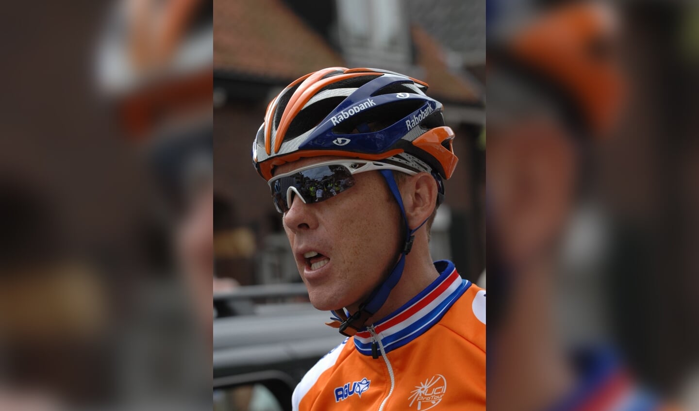 Moerenhout sloot zijn actieve wielercarrière in 2010 af bij de voormalige Rabobank-ploeg. 