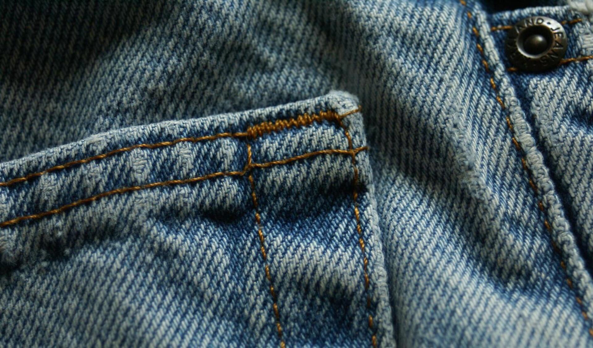 kleding-broek-jeans-inzamelingsactie-kledinginzameling-inzameling