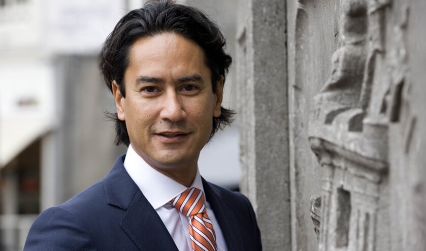 <p>De Middelburgse burgemeester Harald Bergmann roept namens de Zeeuwse burgemeesters iedereen op mogelijk onraad door te geven aan de politie.</p>