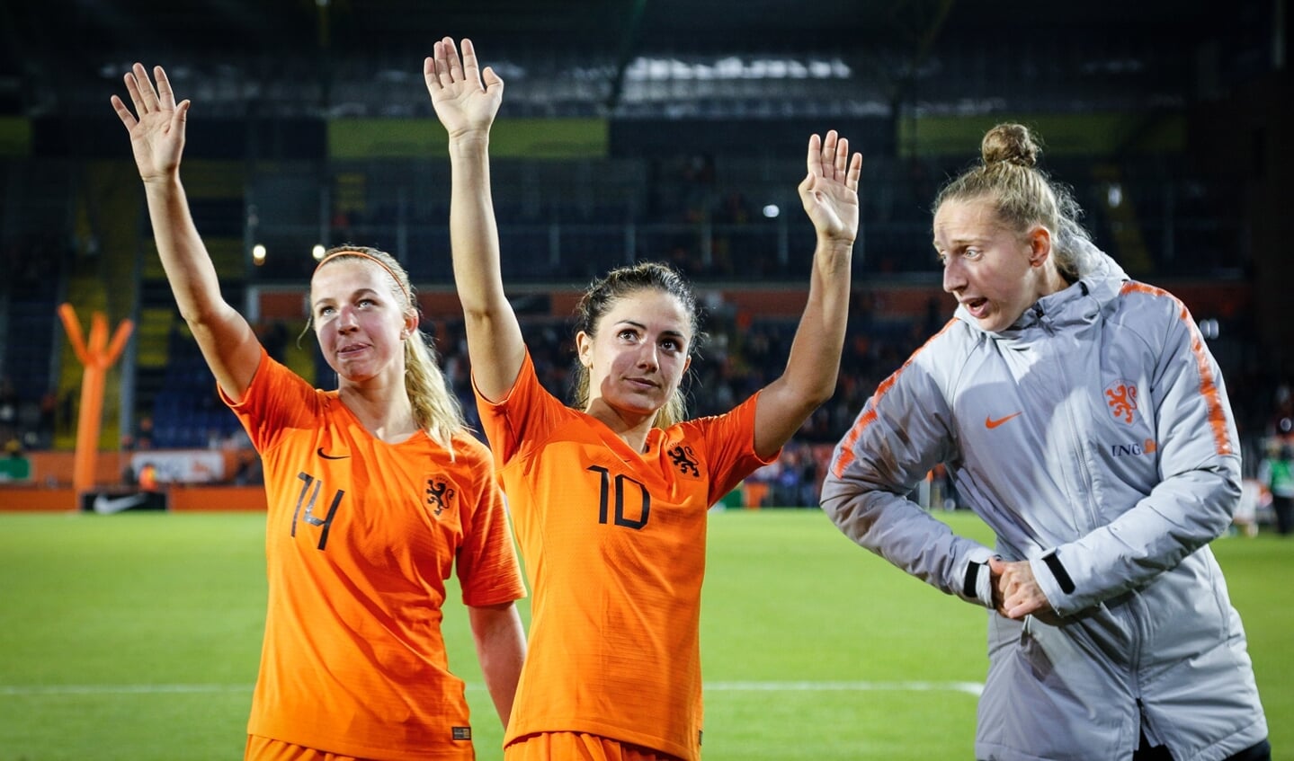 De Oranje Leeuwinnen versloegen Denemarken met 2-0, vrijdag 5 oktober in het Rat Verlegh Stadion.