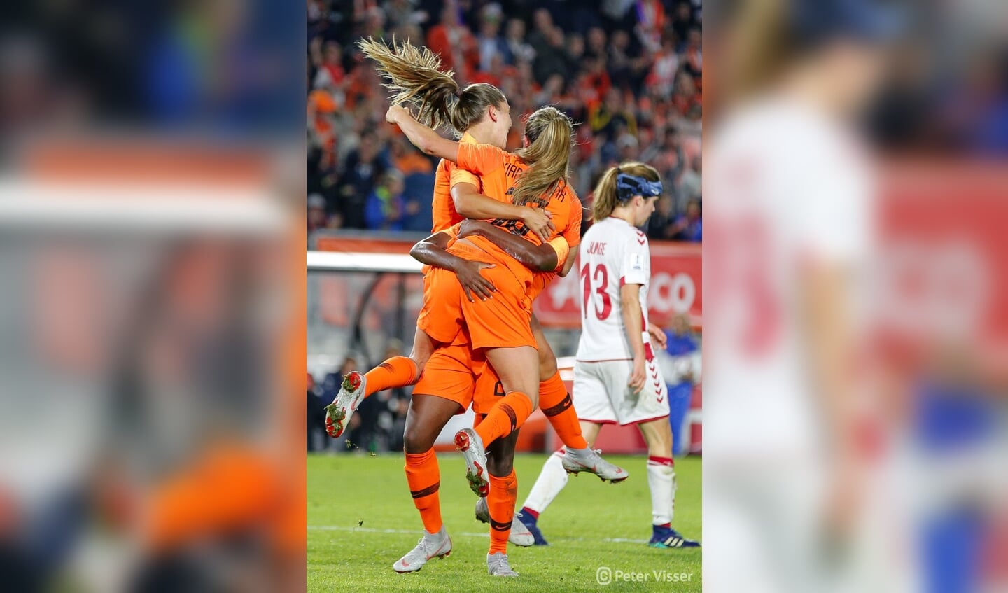 De Oranje Leeuwinnen versloegen Denemarken met 2-0, vrijdag 5 oktober in het Rat Verlegh Stadion.