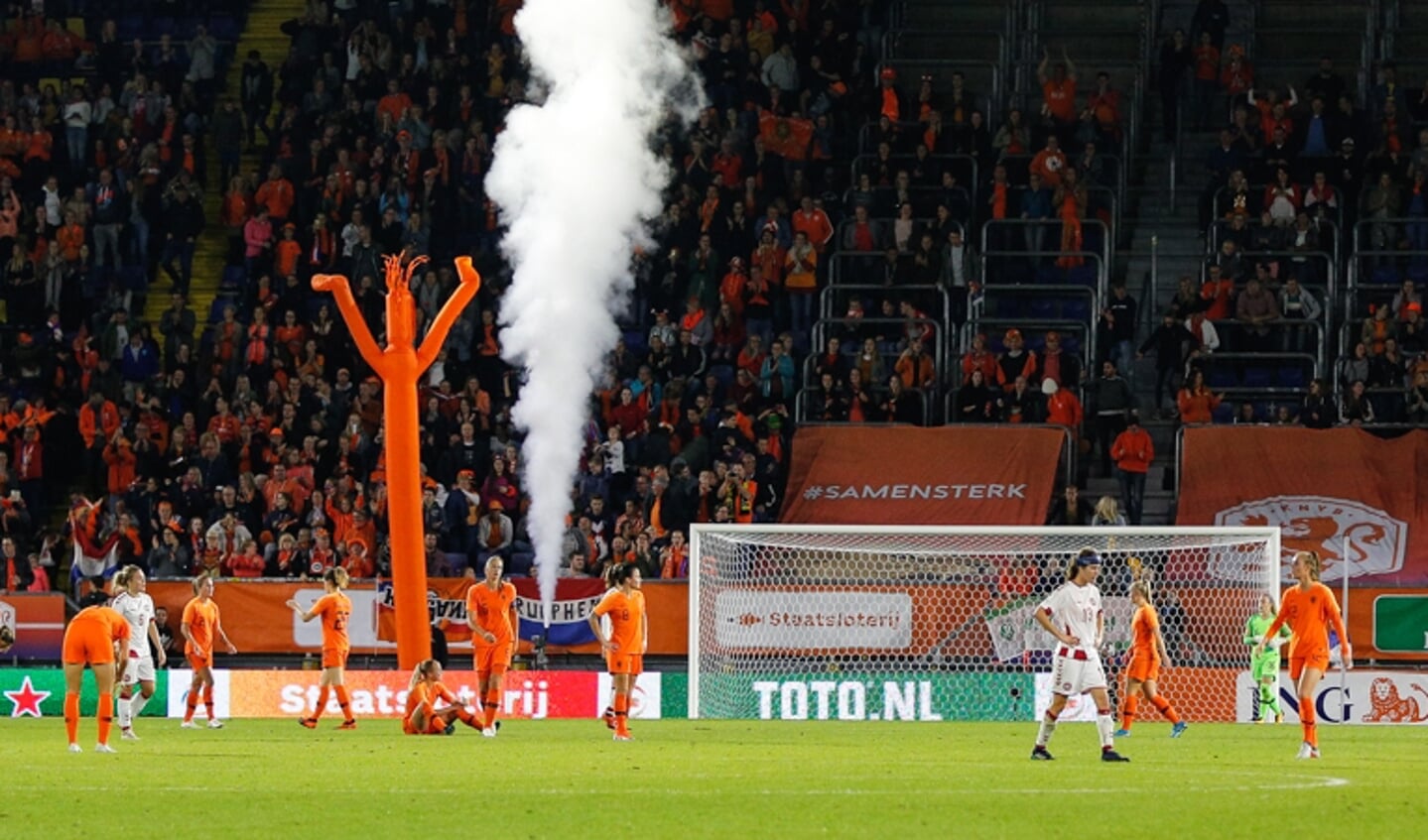 De Oranje Leeuwinnen versloegen Denemarken met 2-0, vrijdag 5 oktober in het Rat Verlegh Stadion.