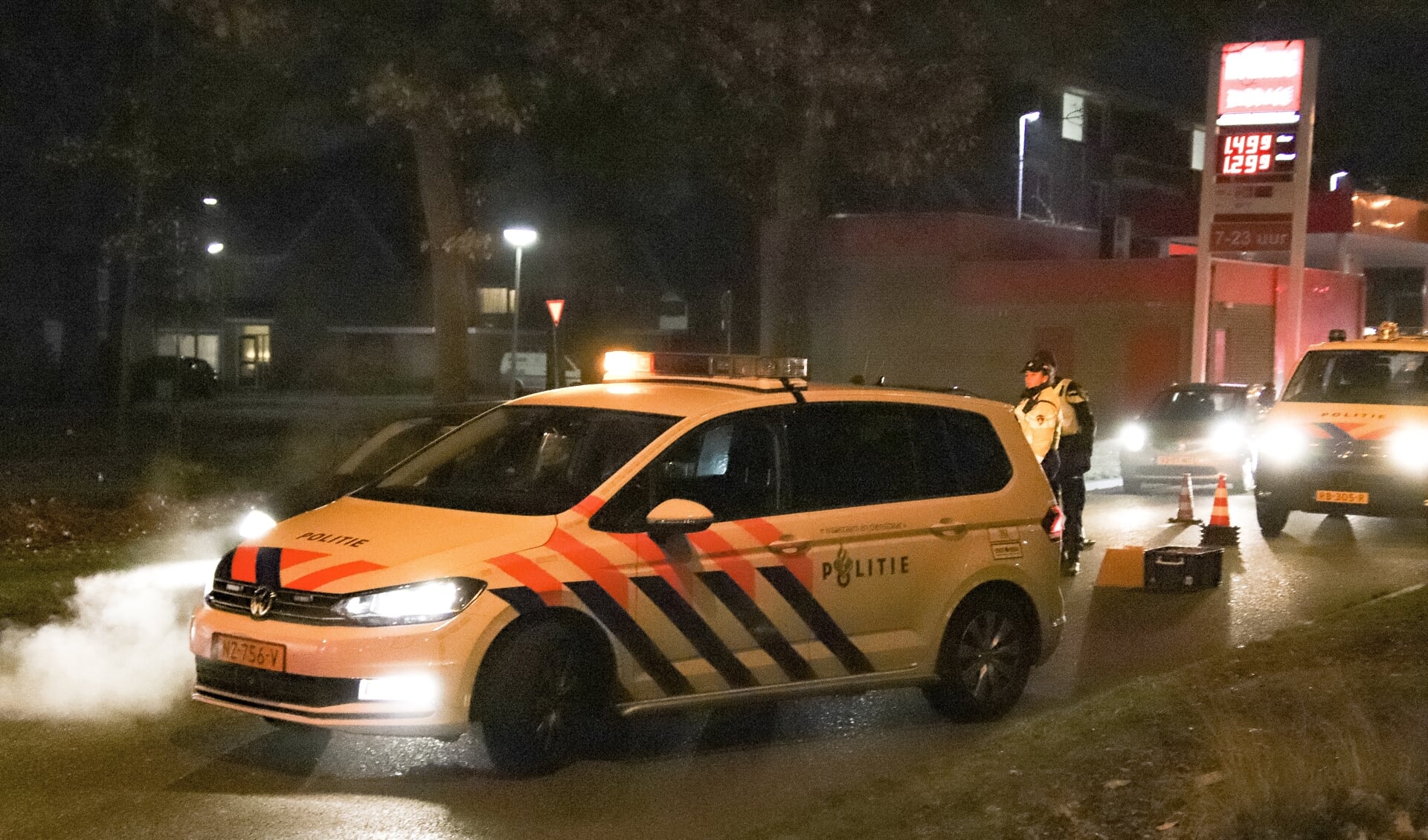 De politie hield de controle op de Van Beethovenlaan en de Antwerpsestraat.