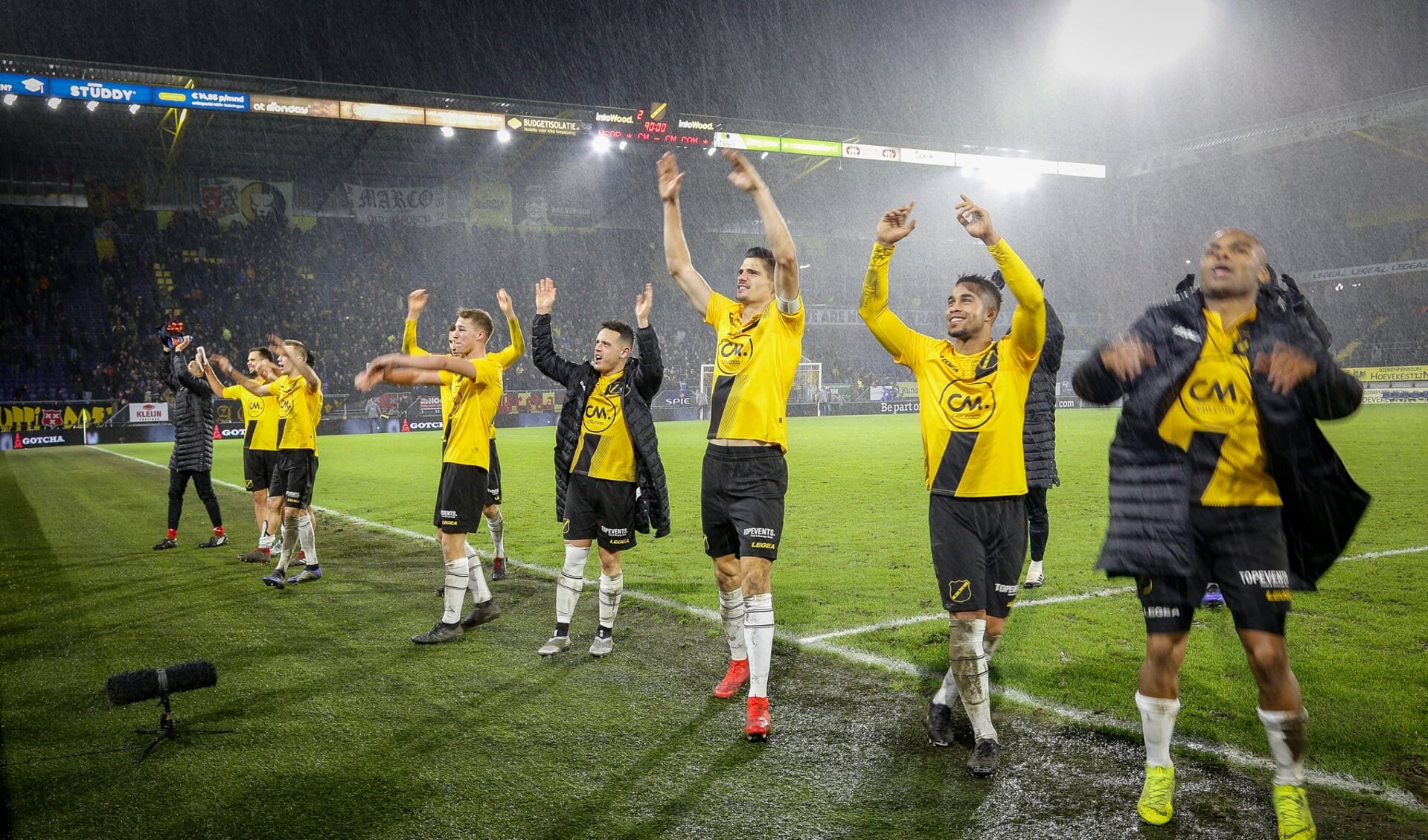 NAC won op 9 december zijn vorige thuiswedstrijd met 2-1 van Vitesse.