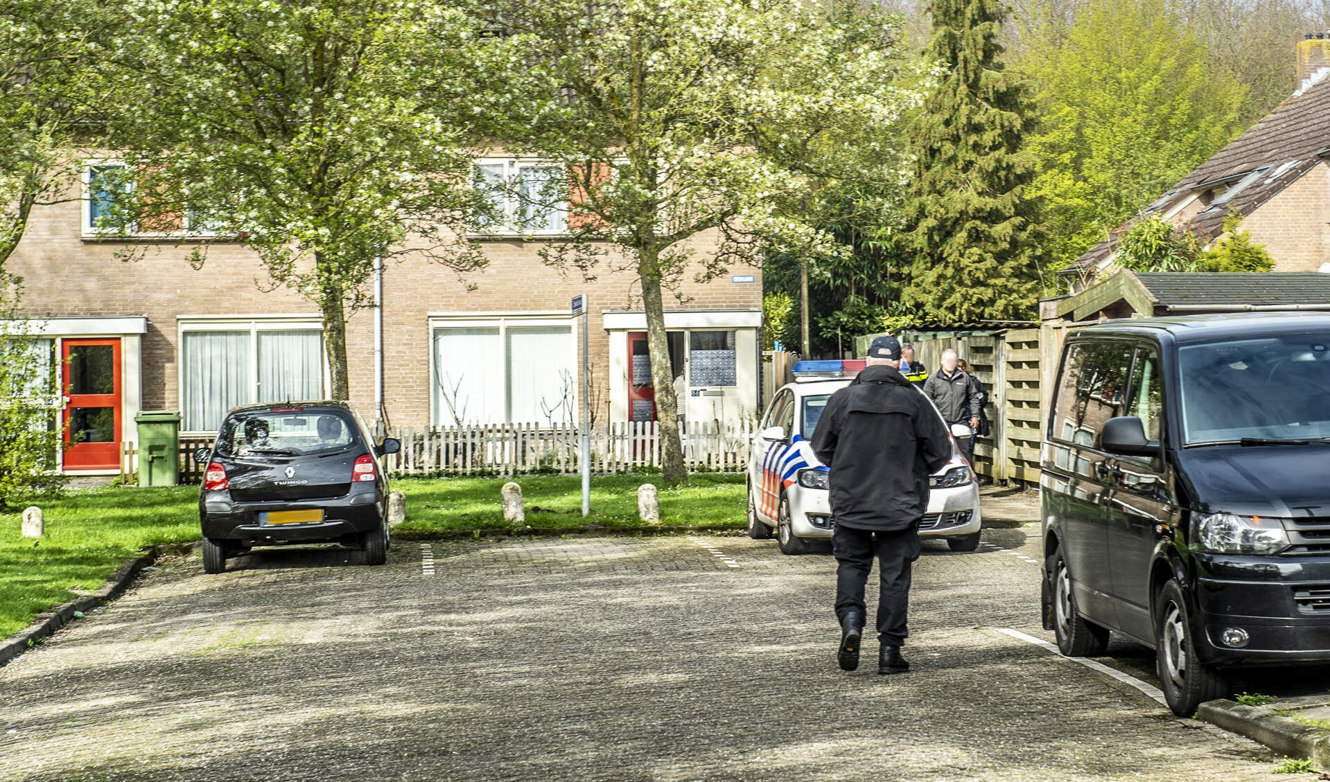 Het arrestatieteam deed onder andere een inval in Oudenbosch