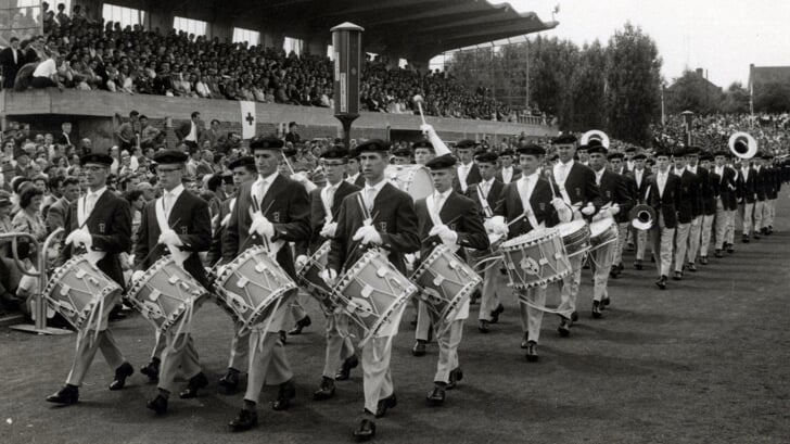 De Trommelaeren op het Wereldmuziek Concours in Kerkrade 17 augustus 1958.