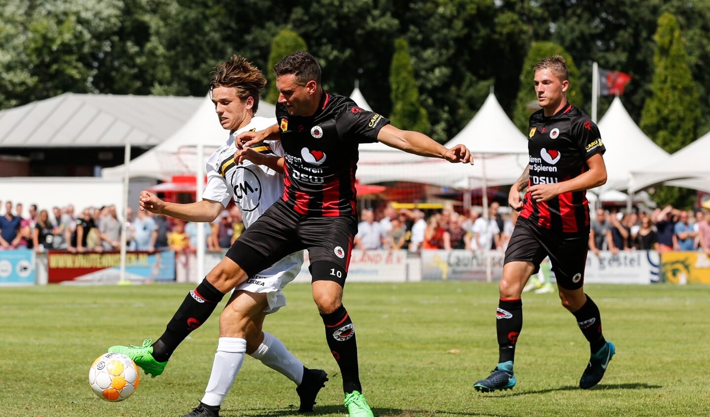 NAC speelde zaterdag 28 juli tegen Excelsior in Zundert. De Bredanaars speelden voor het eerst in een historisch getint wit uit-shirt.