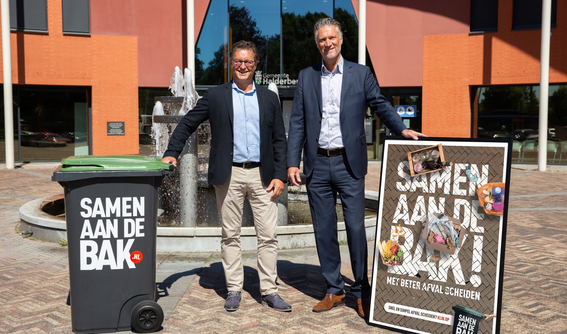 Hans Wierikx en Pascal de Klerk (Saver) geven het startschot voor de nieuwe campagne FOTO SANDER DIRCKEN