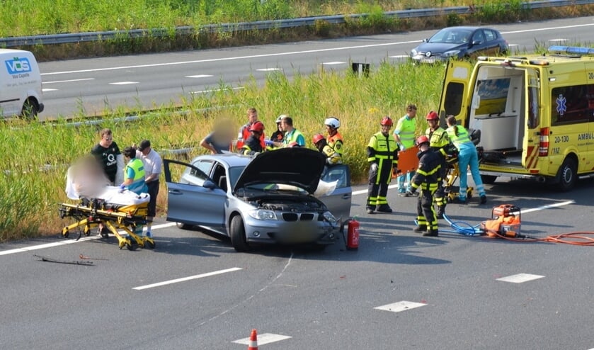 Heftig Ongeluk Op A16 Richting Breda; Weg Tijdelijk Afgesloten ...