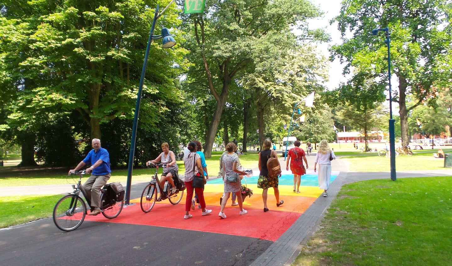 Het regenboogpad in het Valkenberg.