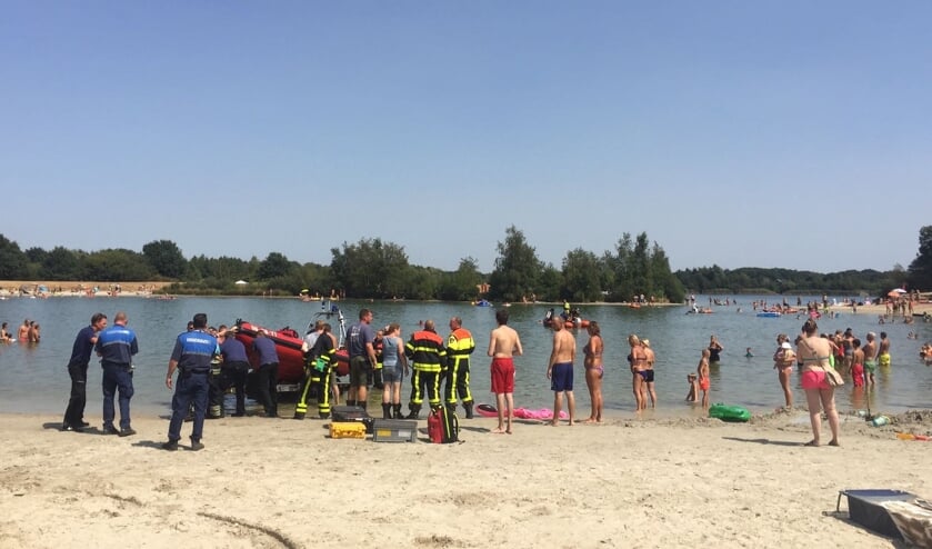 Hulpdiensten massaal aanwezig voor drenkeling bij Galderse Meren