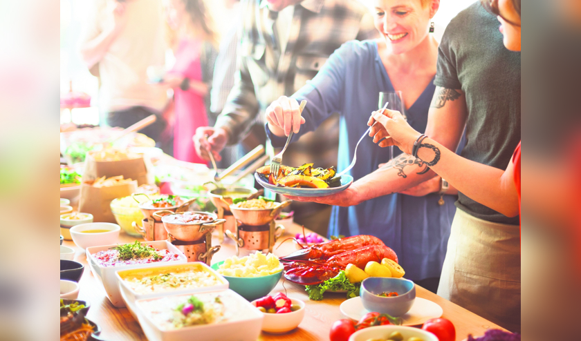 Foto: Wie komt er allemaal gezellig eten? FOTO SHUTTERSTOCK