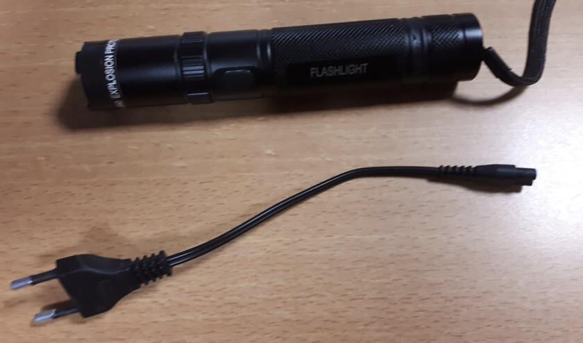 Een taser werd aangetroffen bij een 19-jarige jongen.
