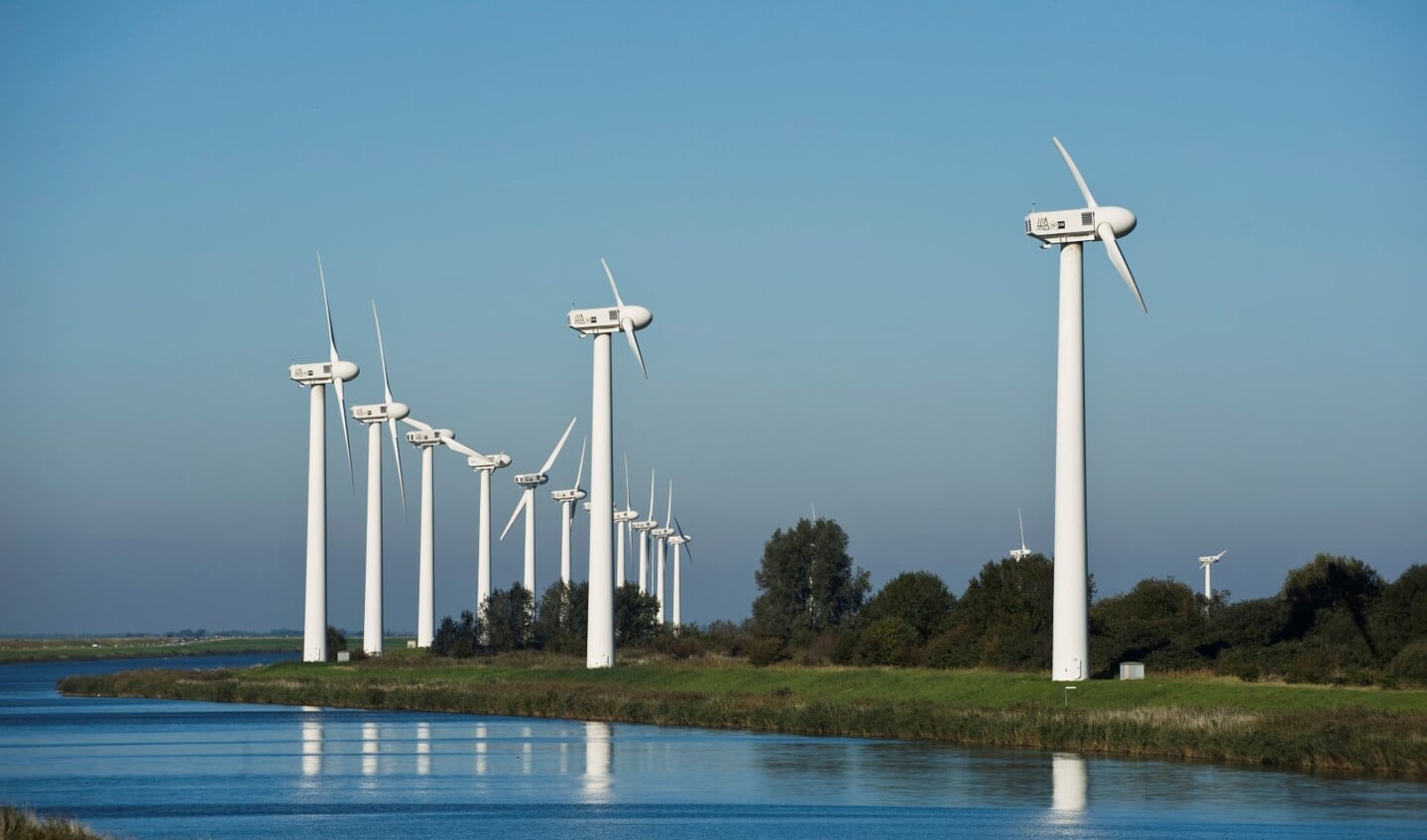 windenergie-windmolens-oesterdam-large