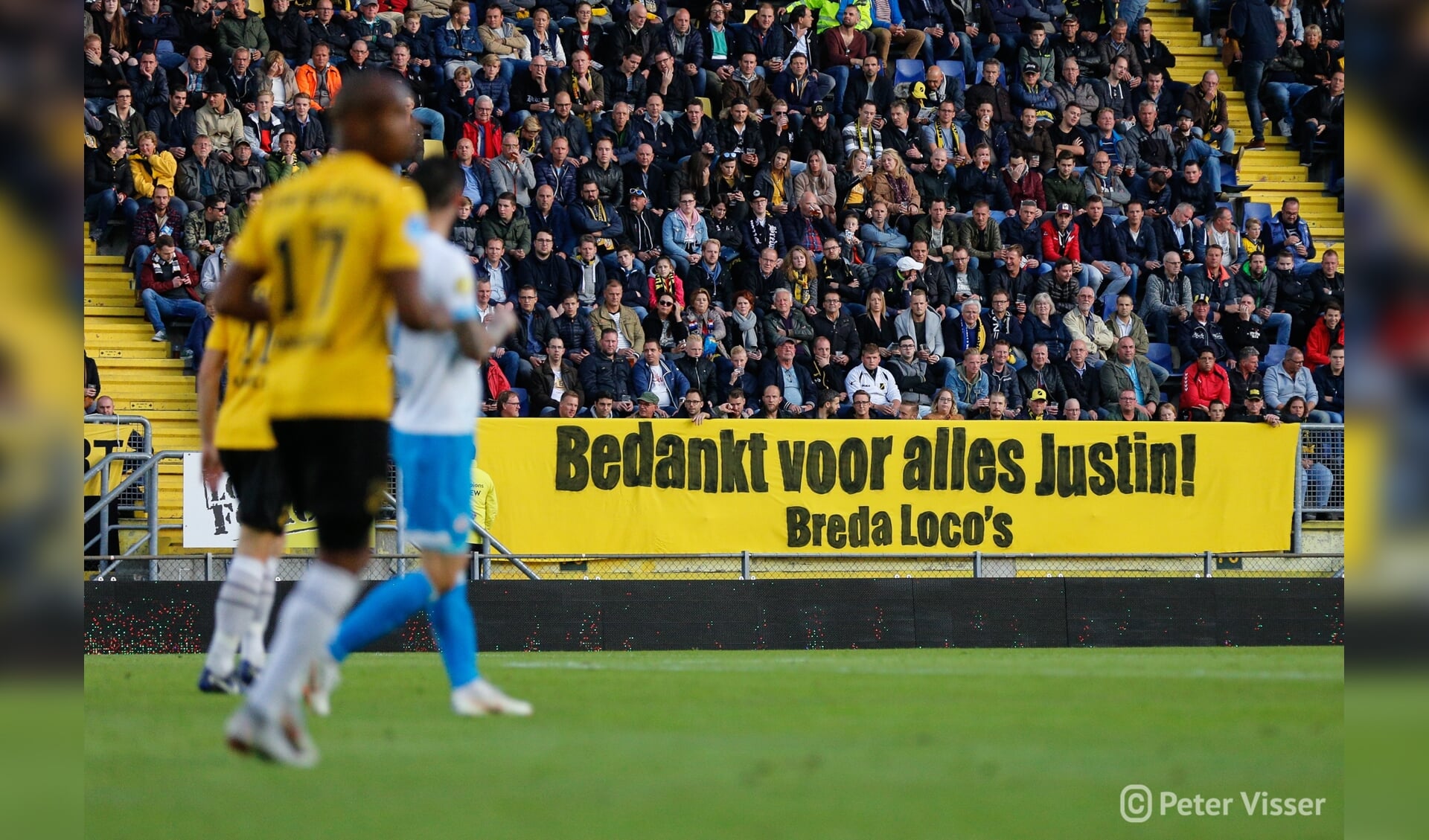 NAC verloor daags na het ontslag van technisch directeur Hans Smulders met 0-2 van PSV.