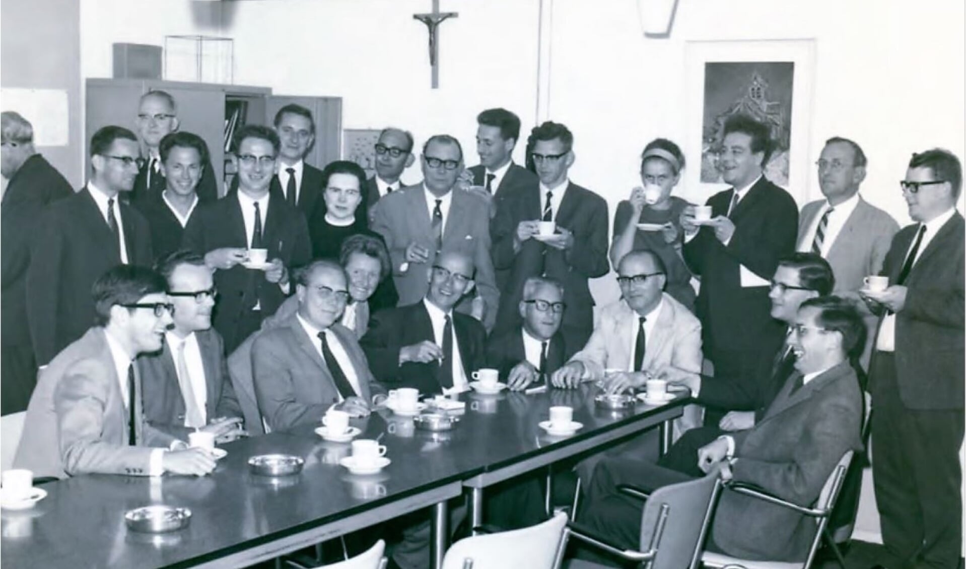 Beeld van de lerarenkamer begin jaren '70. FOTO COLLECTIE MARKLAND COLLEGE