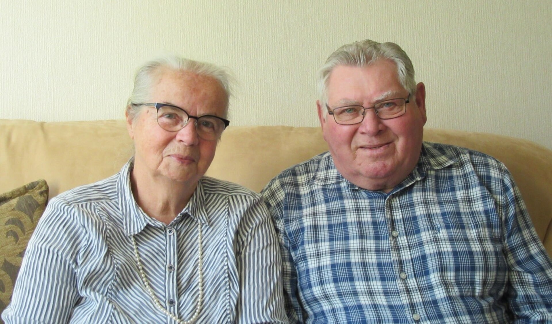 Co en Janny van Iwaarden zijn blij dat ze hun 60-jarig huwelijk in goede gezondheid kunnen vieren.
