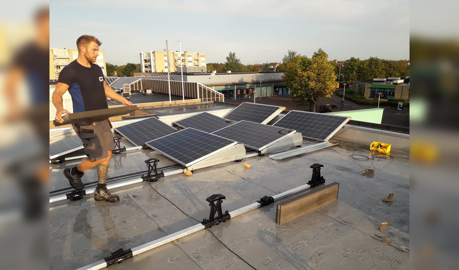 Geen zonnepanelen op je eigen dak? Plaats ze op een ander dak.