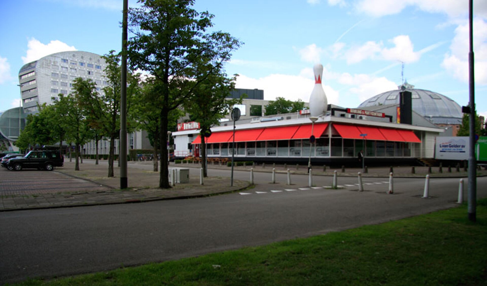 De bowlingbaan aan het Chasséveld.