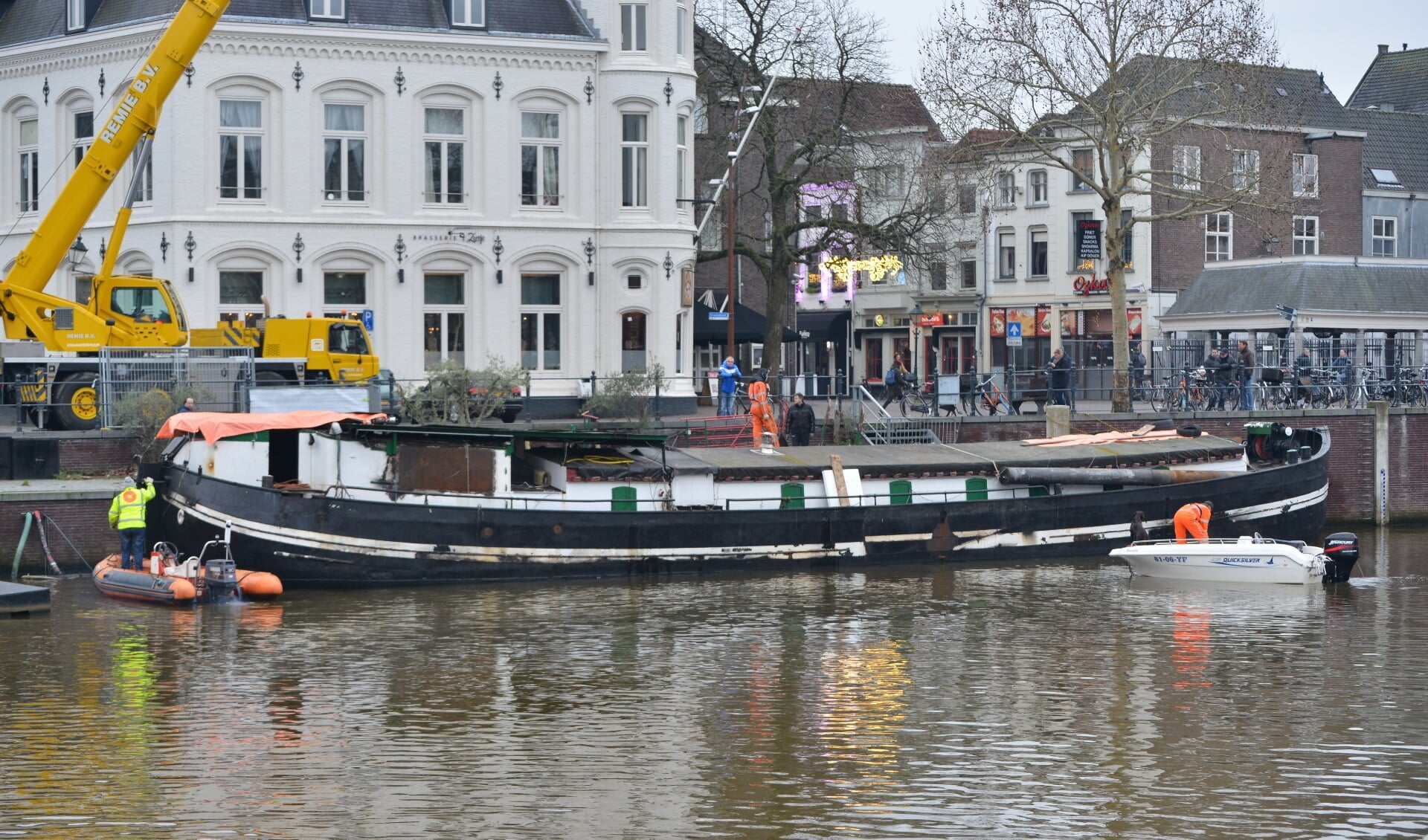 De Spinola meert weer aan in het Spanjaardsgat.