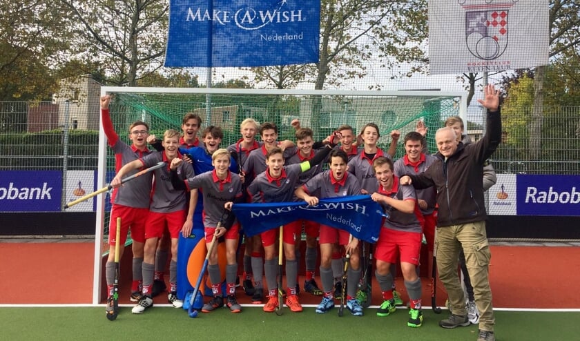 De jongens van JA1 van Hockeyclub Etten-Leur.