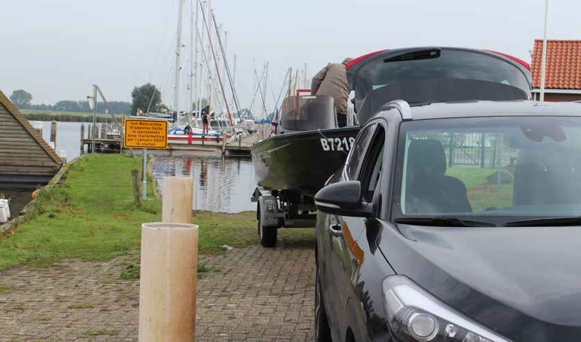 Op het bord staat het voornemen tot sluiting, maar bij het Waterschap ligt reeds een besluit.