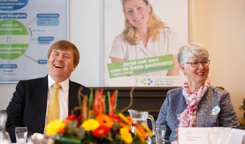 Op 16 maart 2016 bracht Koning Willem-Alexander een werkbezoek aan De Fendertshof in Fijnaart dat in het teken stond van de wijkzuster. Els Meeuwisse (rechts) sprak toen met de koning.