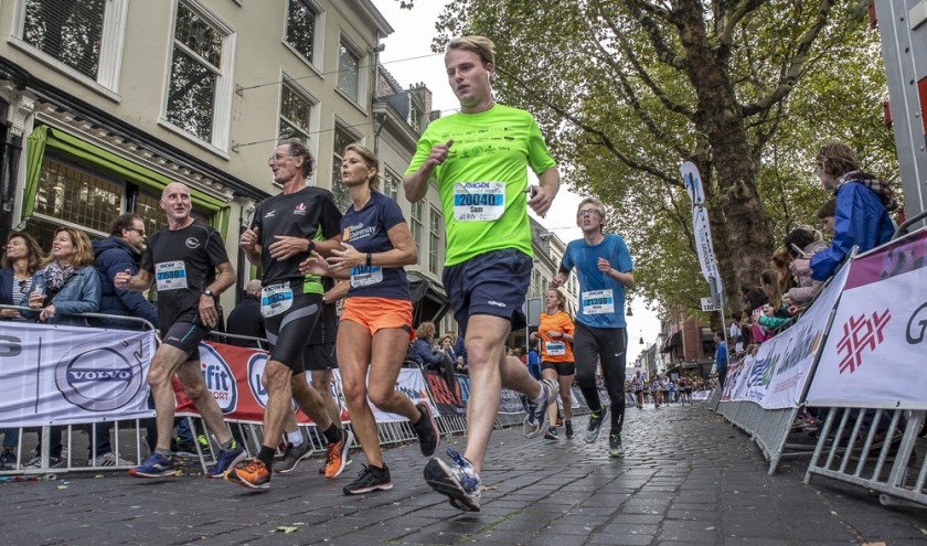 Aan de Singelloop in 2018 deed een recordaantal deelnemers mee.