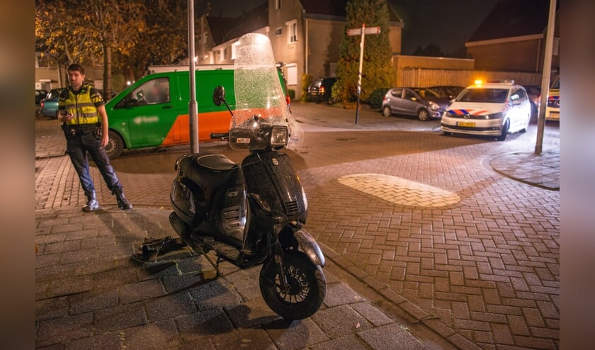 De scooter liep lichte schade op bij het ongeval.