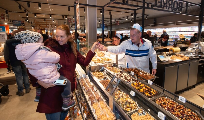 Deuren van Albert Heijn aan Westerschans zijn geopend 