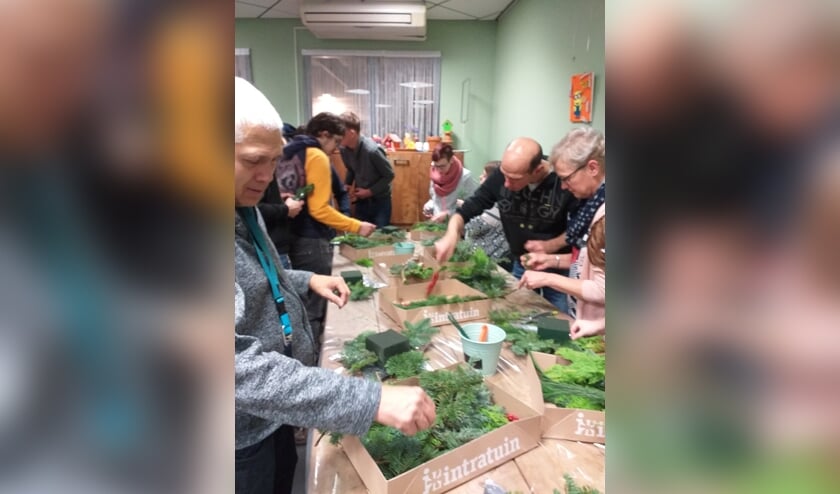 Kansplus volgt een workshop bij een tuincentrum.