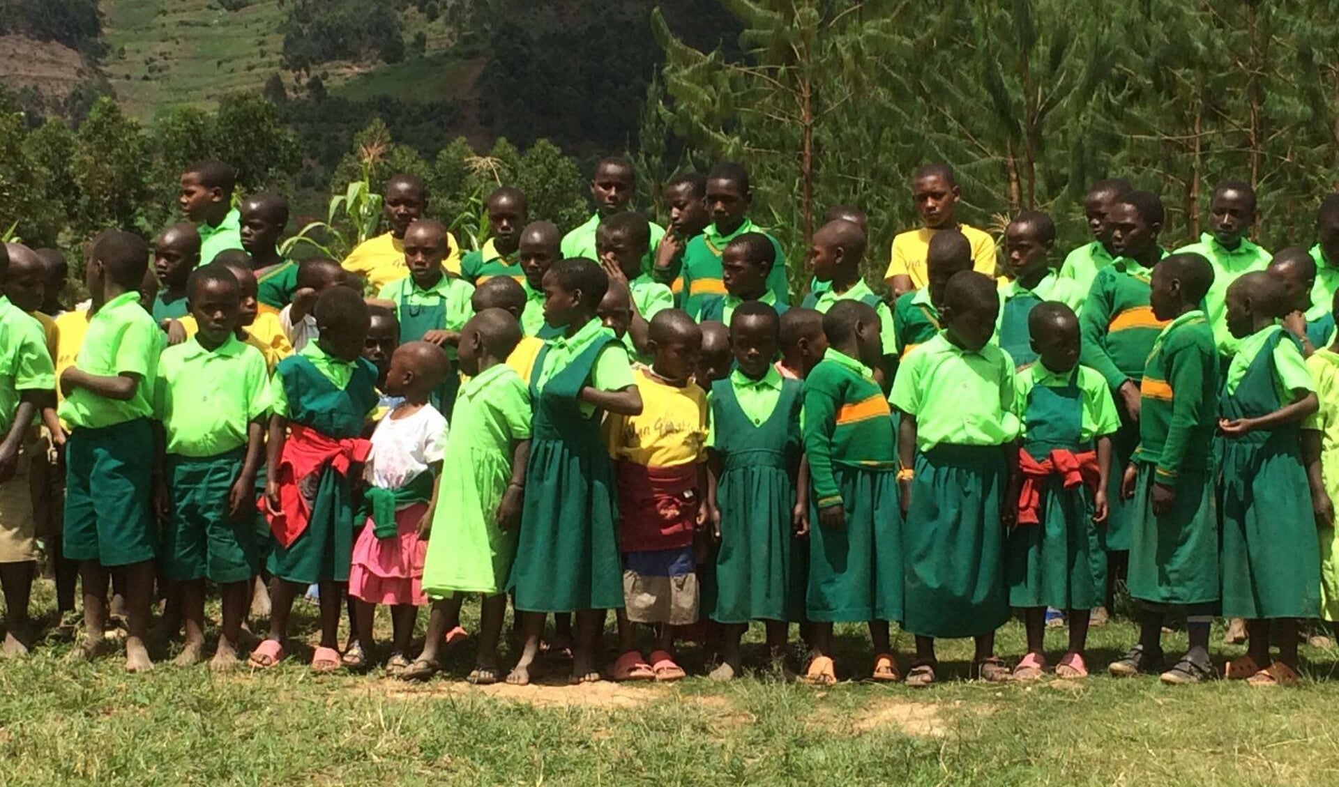 Kinderen van Amasiko Greenschool, Uganda.