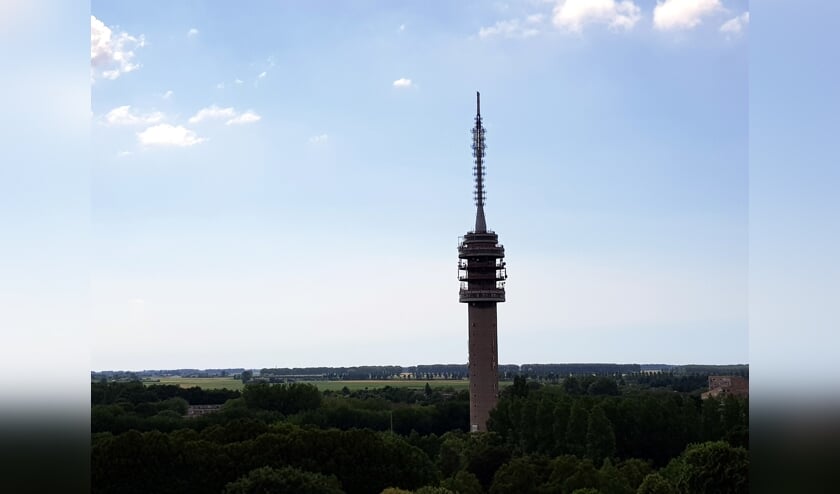 Televisietoren kleurt oranje om aandacht te vragen voor geweld tegen vrouwen