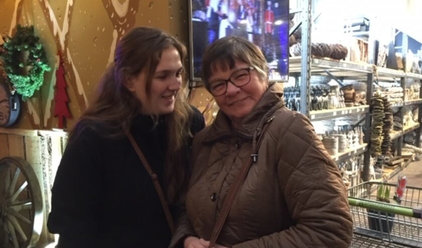 Laura wil dat haar oma een nieuw autootje kan kopen 