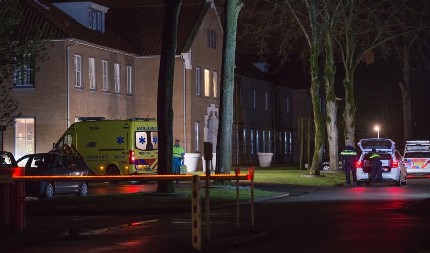 De hulpdiensten kwamen met meerdere voertuigen ter plekke.