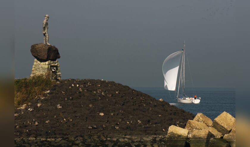 Sloop van steiger in vissershaven Colijnsplaat begint in week twee 