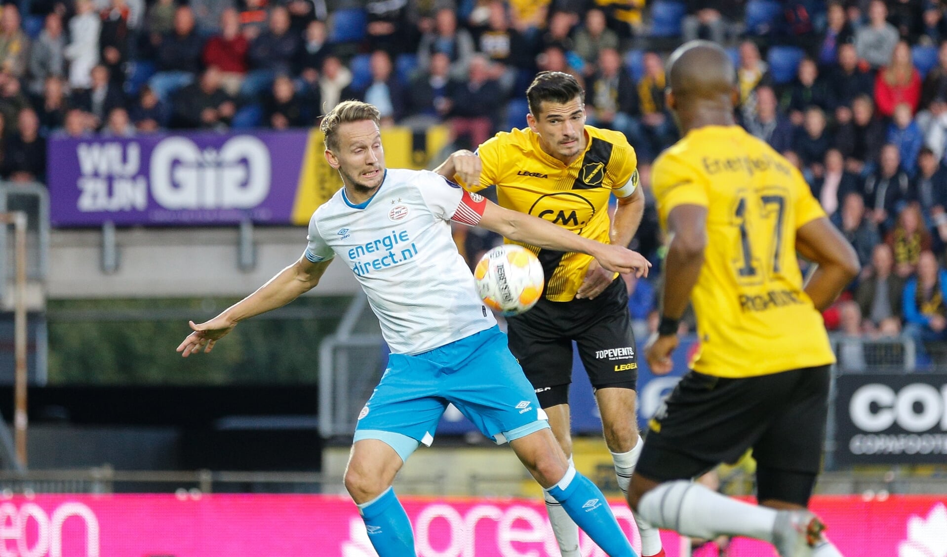 NAC verloor op 29 september 2018 daags na het ontslag van technisch directeur Hans Smulders met 0-2 van PSV.