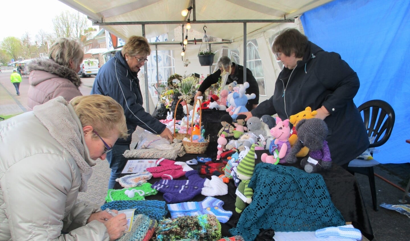 Uiteindelijk werd het nog gezellig druk op de markt. 