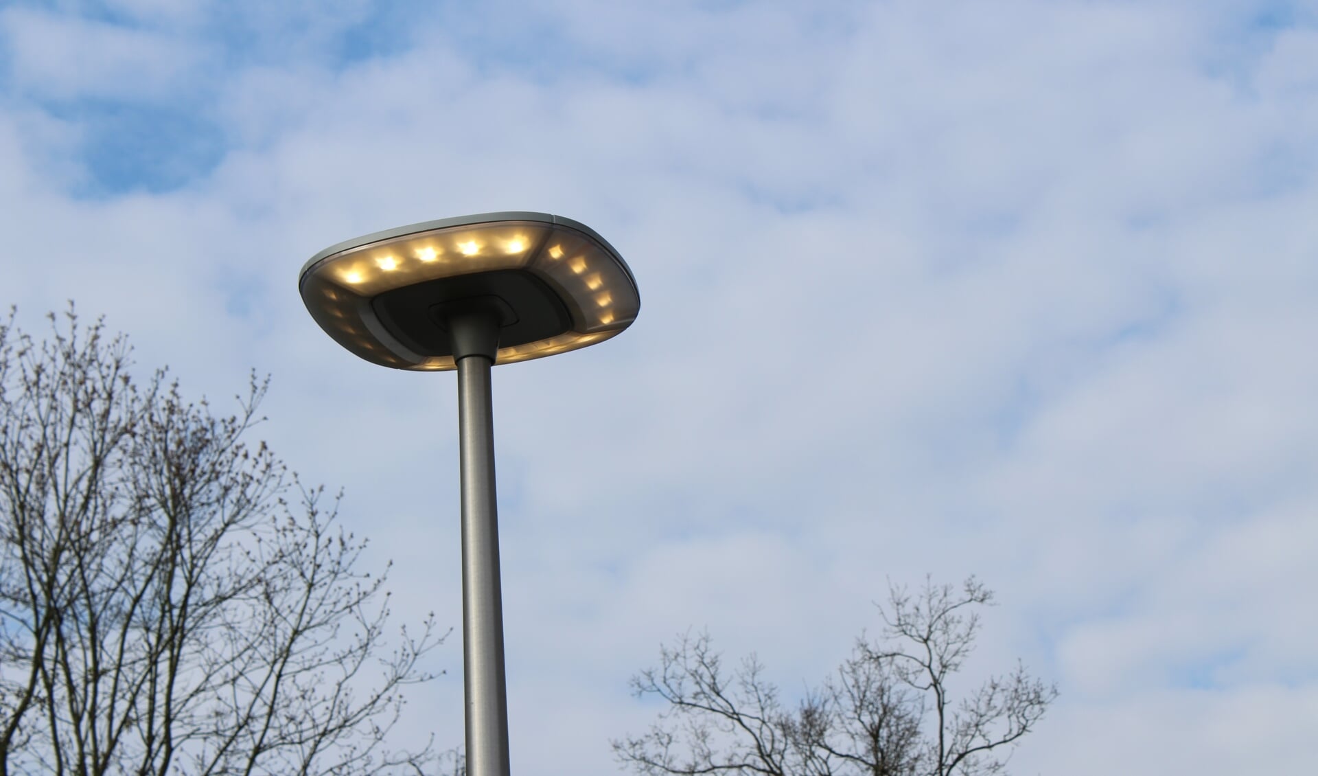 oppervlakkig Respectievelijk Geen Breda investeert ruim 20 miljoen euro in overstap naar duurzame  straatverlichting | BredaVandaag - Hét nieuws uit Breda