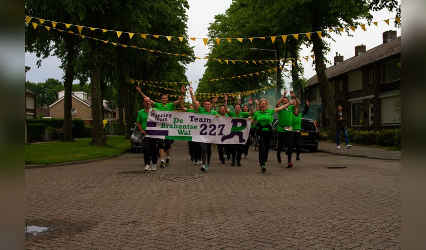 Ook dit jaar is er vanaf 04.00 uur weer een doorkomst in de Dorpsstraat in Halsteren.