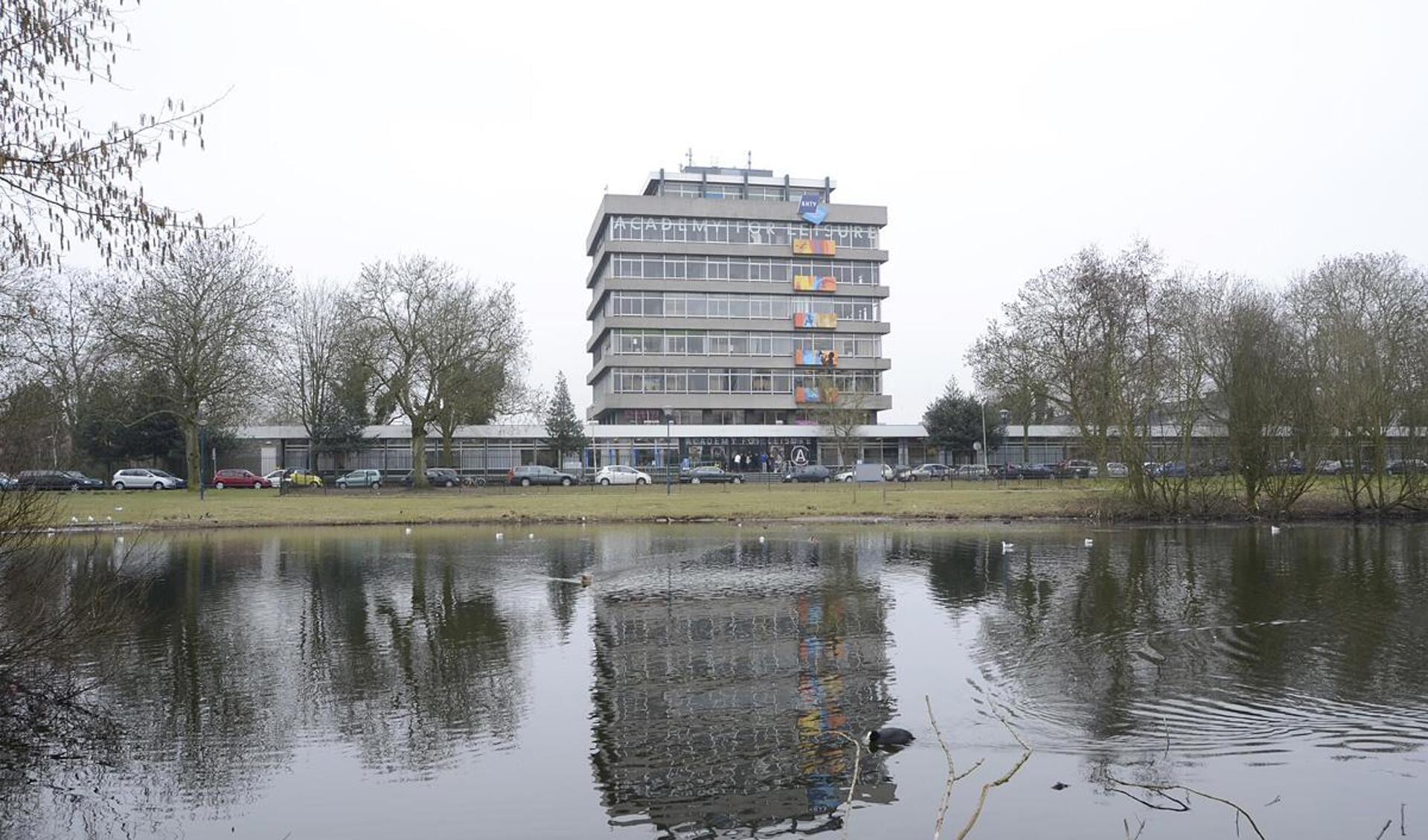 Het gebouw van BUas aan de Archimedesstraat.