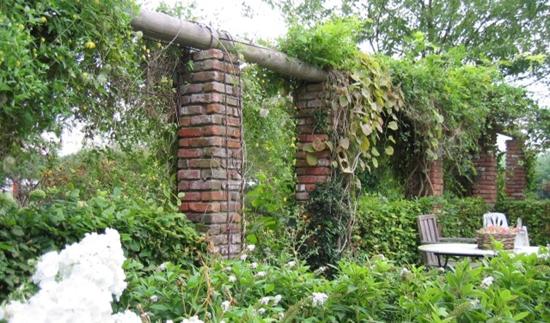 't Kasje van Basje in Ovezande is een van de te bezichtigen tuinen.