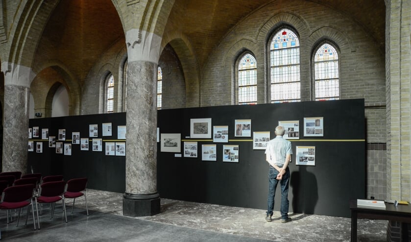Een tijdslijn van ca. 14 meter over de bijzondere geschiedenis van West-Brabant in de kapel van Bovendonk. FOTO BEA HOEKS-DE LAAT