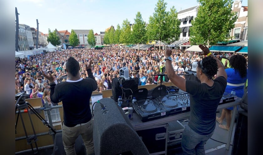 dancetour-goes-bennie-krajenbrink-medium
