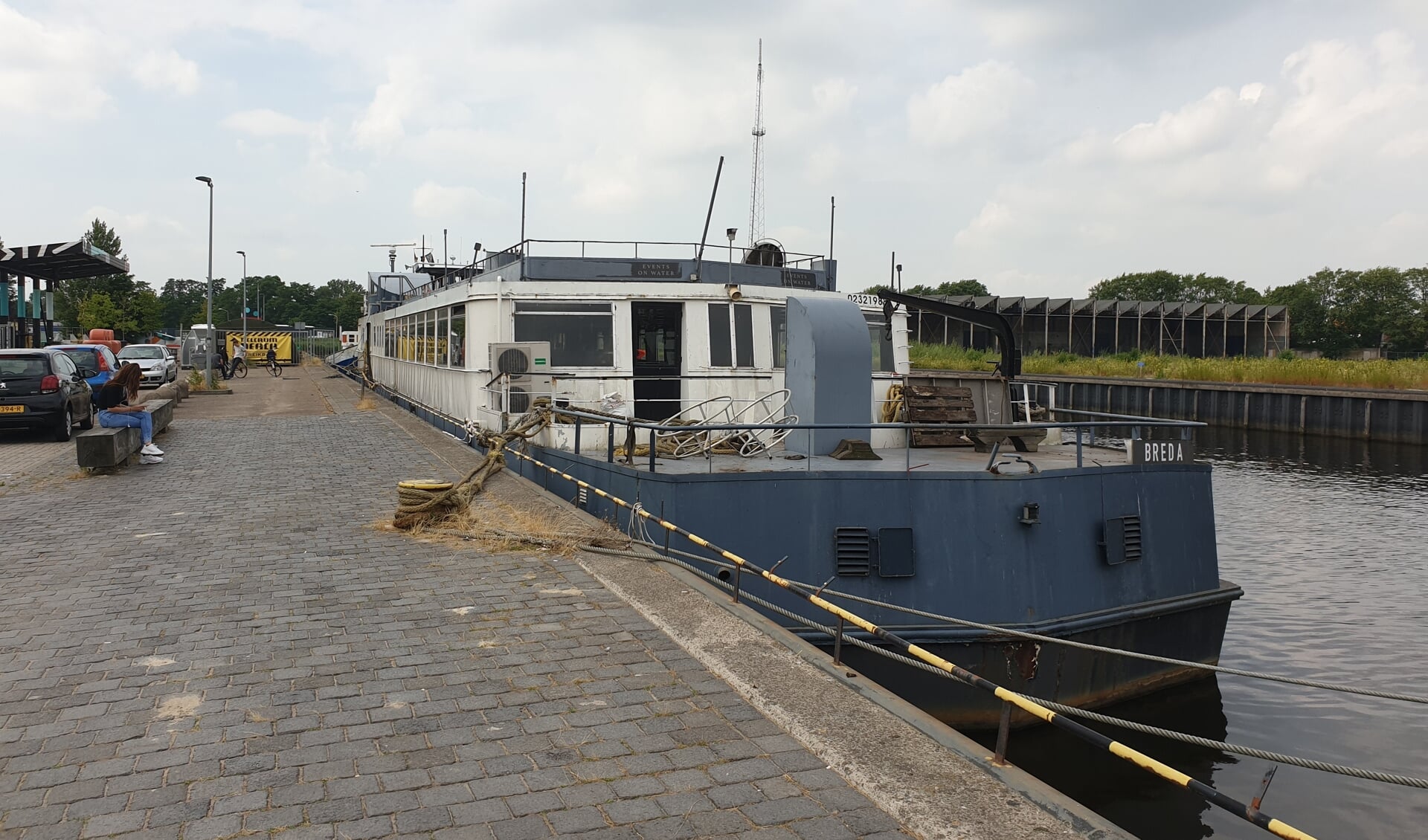 De boot van Azimi, de Formidable, moet over zo snel mogelijk weg zijn uit de Belcrumhaven